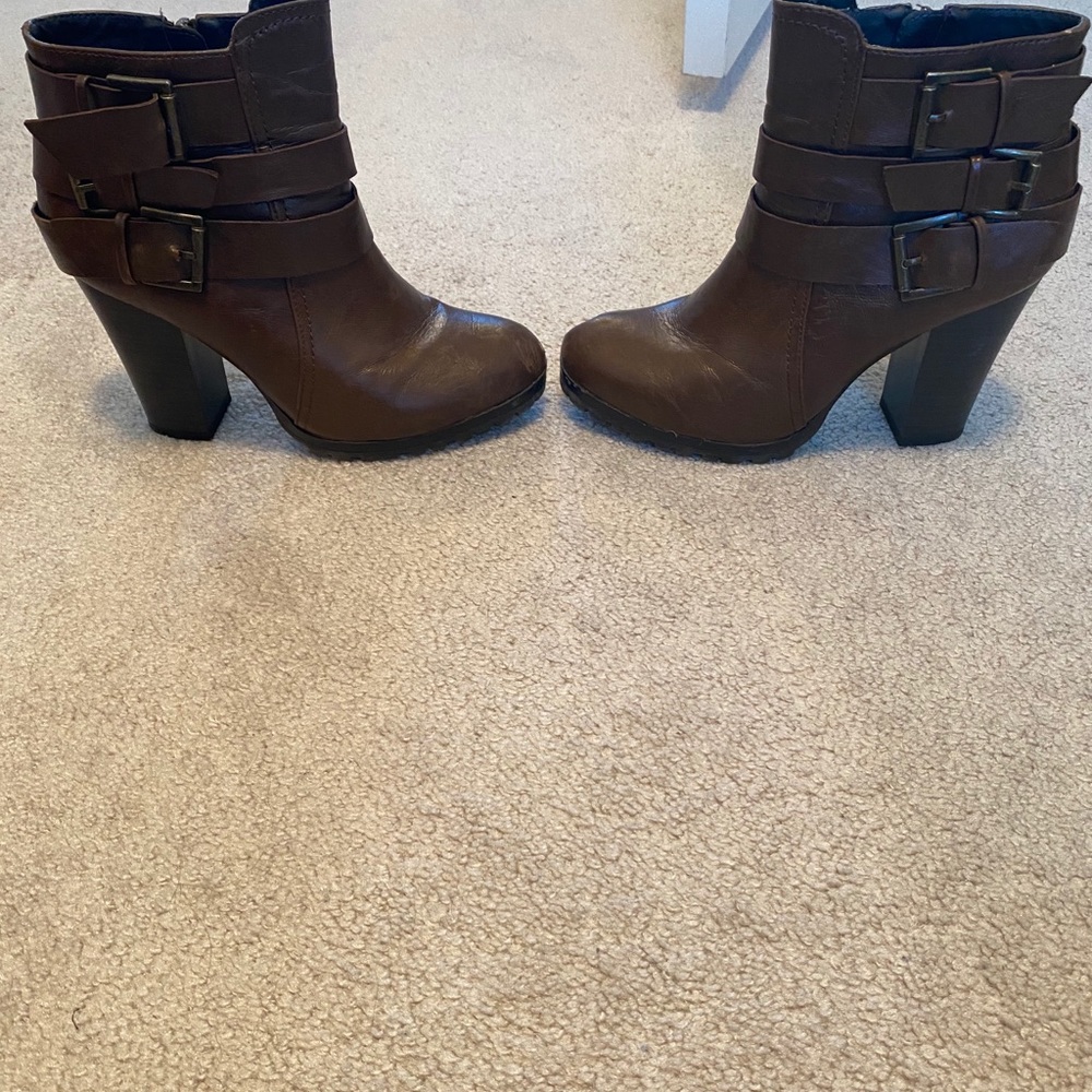 Limelight brown leather heel boots